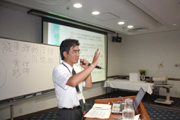 �z�b�g�ȍu�`�Ԃ�